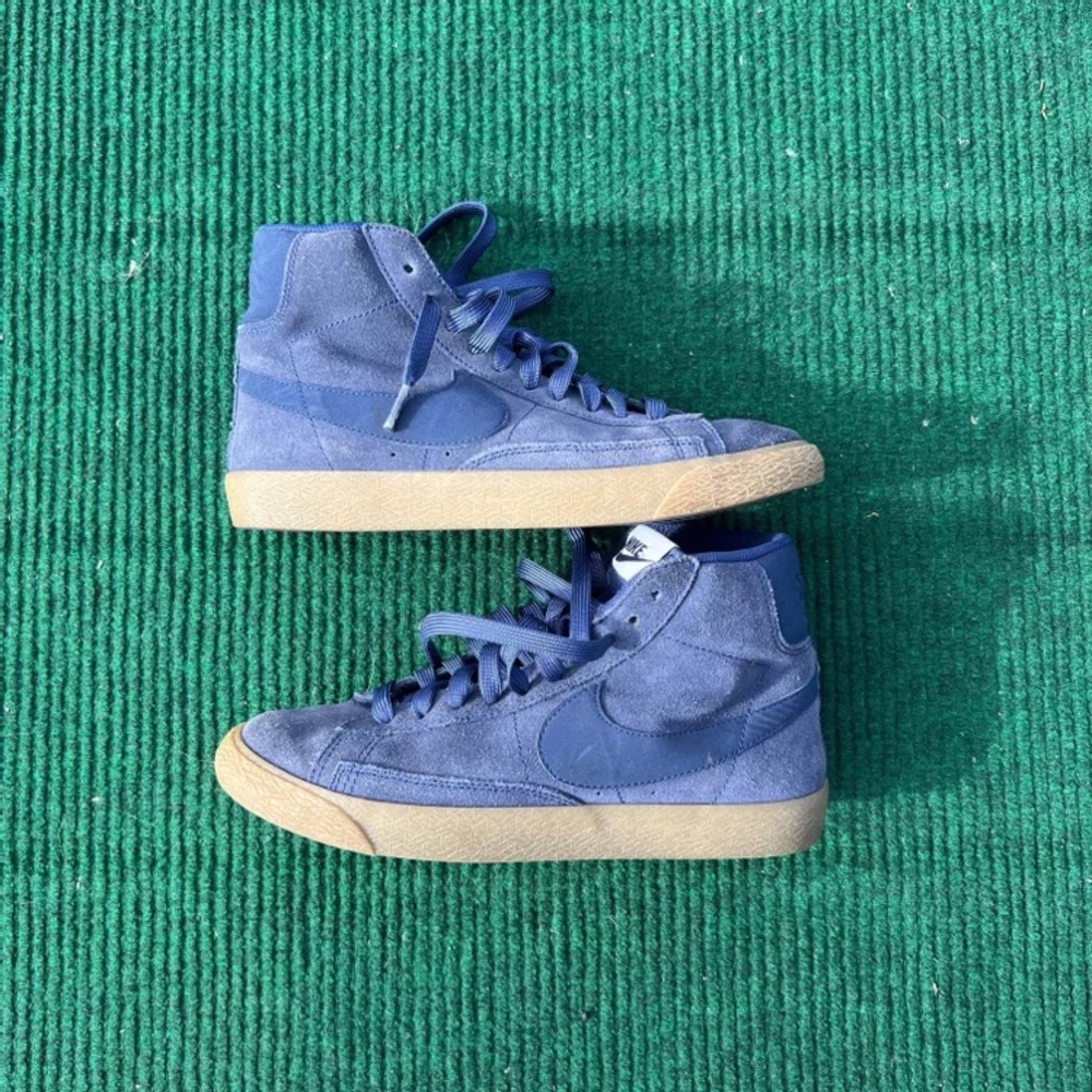 Nike Blazer Mid GS 'Binary Blue Gum' Size 5.5y Women’s Size 7